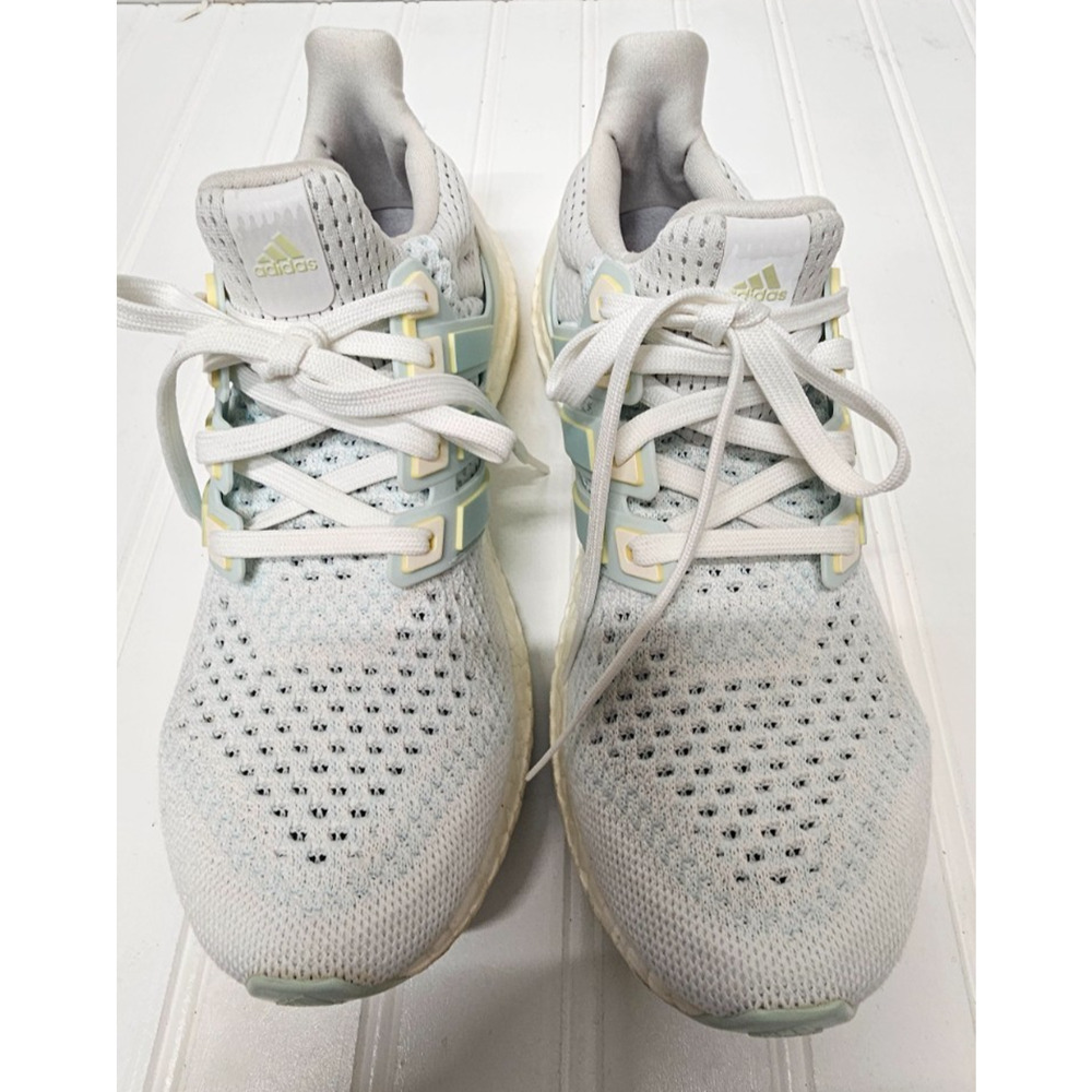 Adidas Women's Ultraboost 1.0 Shoes Linen Green size 7